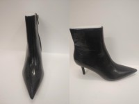 Dainty kitten Heels